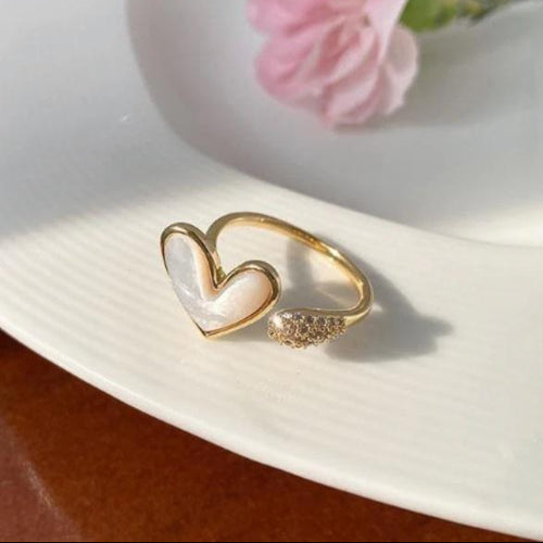 Adjustable Heart Ring Off-White Enamel Gold Alloy