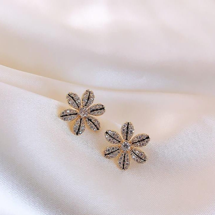 Sunflower Stud Earrings Alloy Gold Sparkling 1.5cm