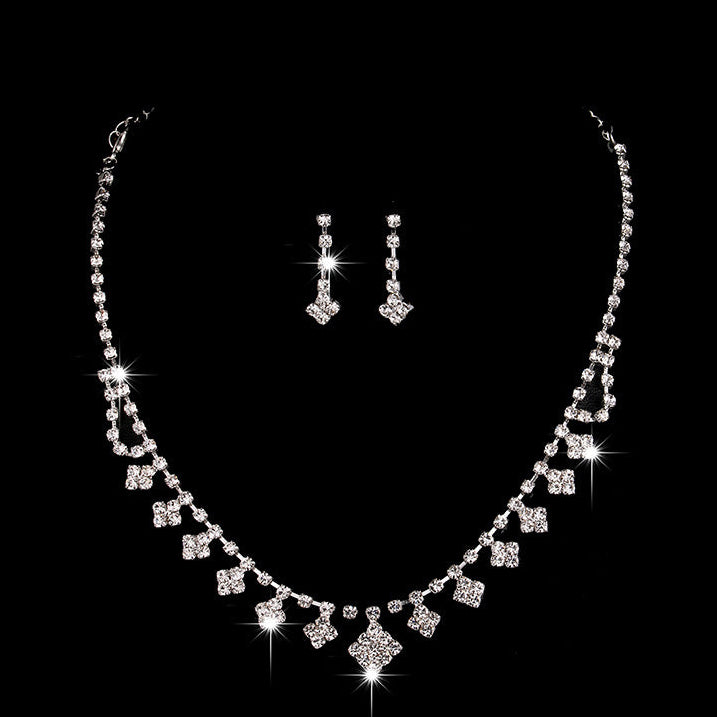 Diamond Claw Necklace & Earrings Set for Pakistani Women